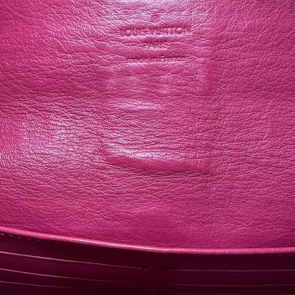 Authentic Louis Vuitton wallet - Picture 6 of 10